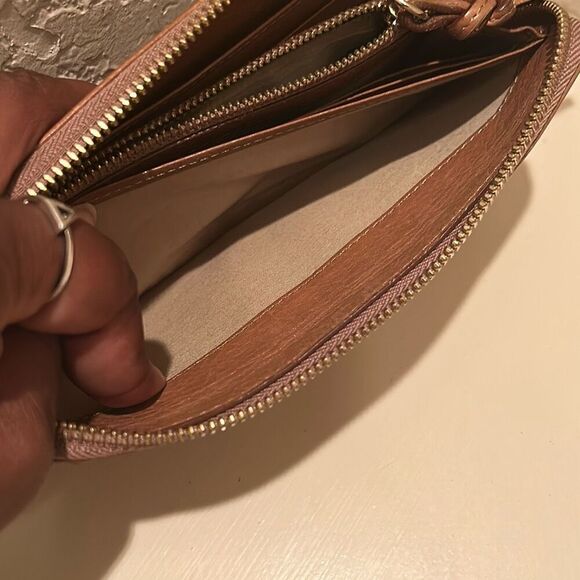 Chloe Metal Ribbon Zip Around Long Wallet Brown Leather Luxury Preppy Old Money - Picture 10 of 16